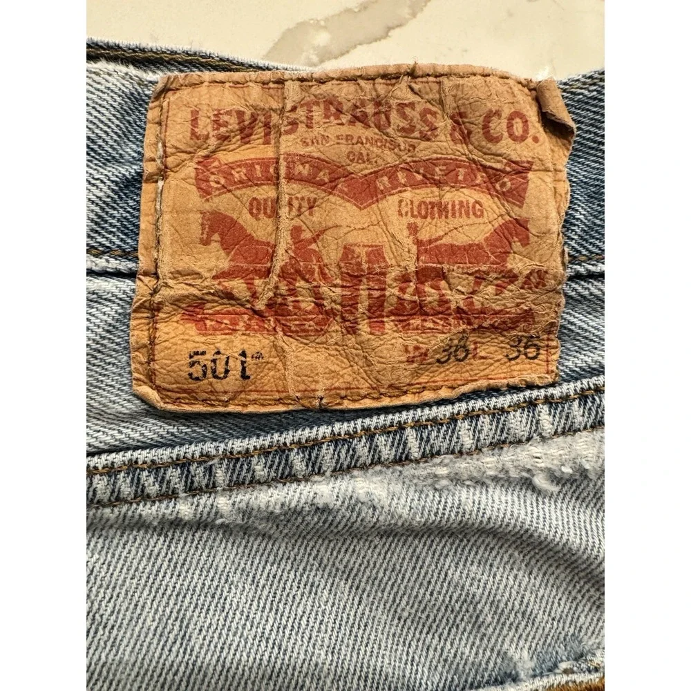 Vintage Levis 501 Jeans Straight Mens Size 36x35 Light Wash Denim Y2K Pants